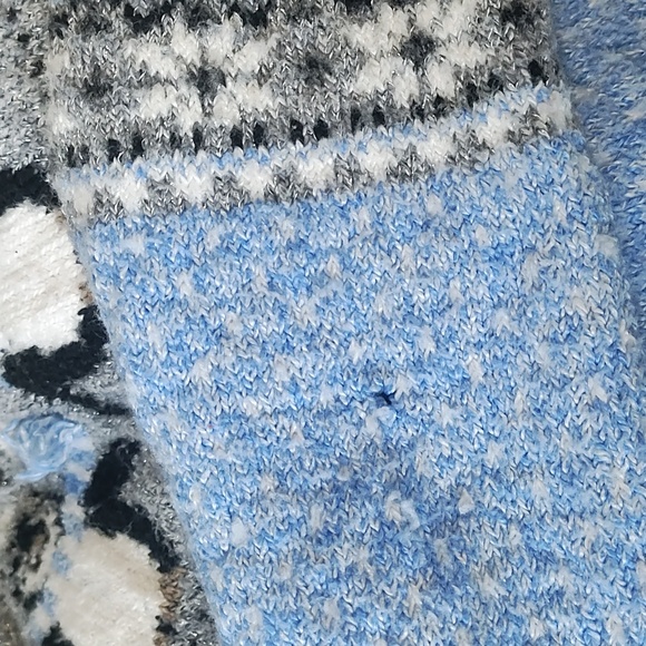 Holiday winter penguin sweater metallic blue knitted size small - Picture 10 of 10